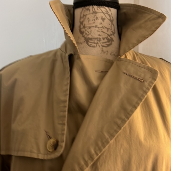 The Limited 1980’s Vintage Outback Red Trench Coat - Picture 3 of 7